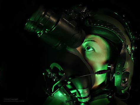 How Do Night Vision Goggles Work Gamingdeputy