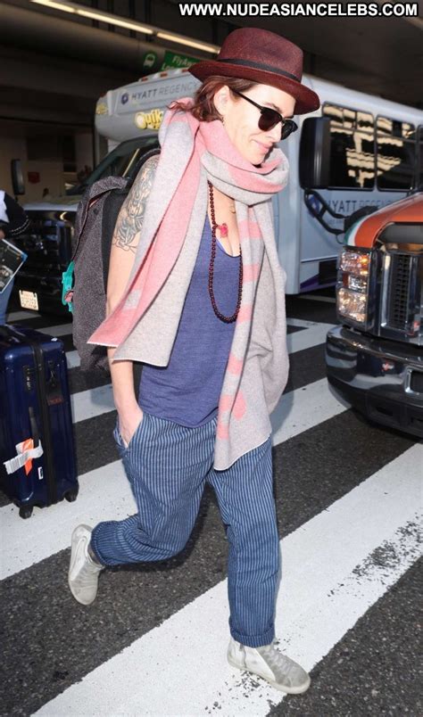 Lax Airport Lena Headley Celebrity Paparazzi Beautiful Babe Lax Airport