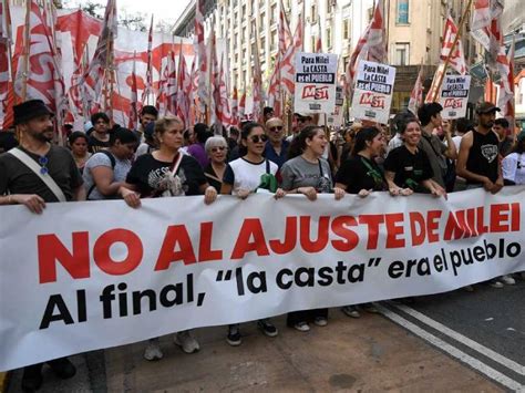 Organizaciones Sociales Marcharon Sin Cortar La 9 De Julio En El