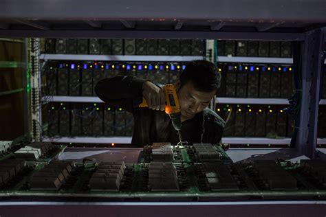 Photos Life Inside Of Chinas Massive And Remote Bitcoin Mines