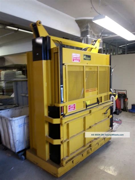 Vertical Baler M60md Harmony