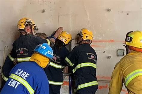 Naked Woman Trapped Between Two Buildings Left Crying For Help For Half An Hour Before