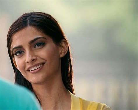 Naked Sonam Kapoor In I Hate Luv Storys