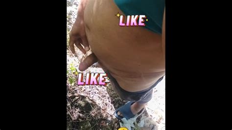 小卡尔文在灌木丛中做着滑稽的事看到最后纯牛奶 Pornhub Gay