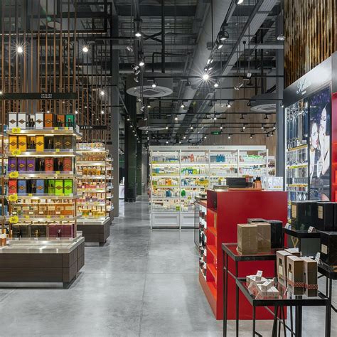 Золотое Яблоко, магазин парфюмерии и косметики, Алматы, ул. Абдуллы ...