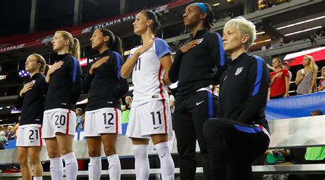 Megan Rapinoe explains national anthem kneeling decision - Sports ...