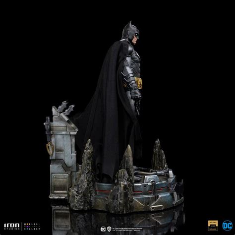 Iron Studios Batman Unleashed Deluxe DC Comics Art 1 10 Scale Statue