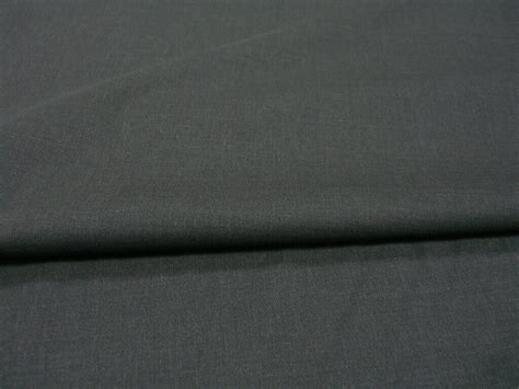 Плательно-костюмная ткань (шерсть 95%, эл. 5%), ширина 150 см.