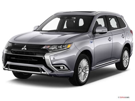 2020 Mitsubishi Outlander Pictures: | U.S. News