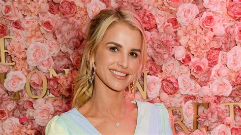 Vogue Williams Looks Amazing In New Bikini Photo See The Pic Hello