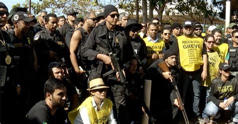 G Policiais Civis Em Greve Ocupam Entrada De Pres Dio No Tocantins