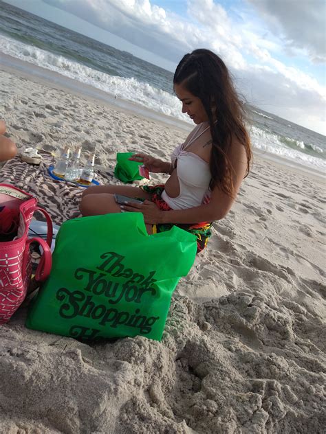 Thicc Latina Ass Gorgeous In Bikini Posing Showing Off On Beach Beach Bikini Forum