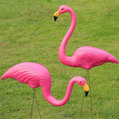 Pink flamingo yard decor - lonestarOlfe