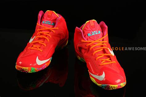 Nike LeBron XI GS - Bright Red | Sole Collector