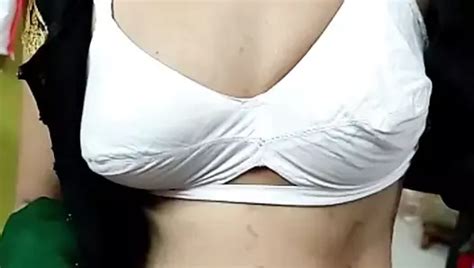 Bhabhi Ko Kitkat Choklate Kila Kar Chod Dala Free Porn F XHamster