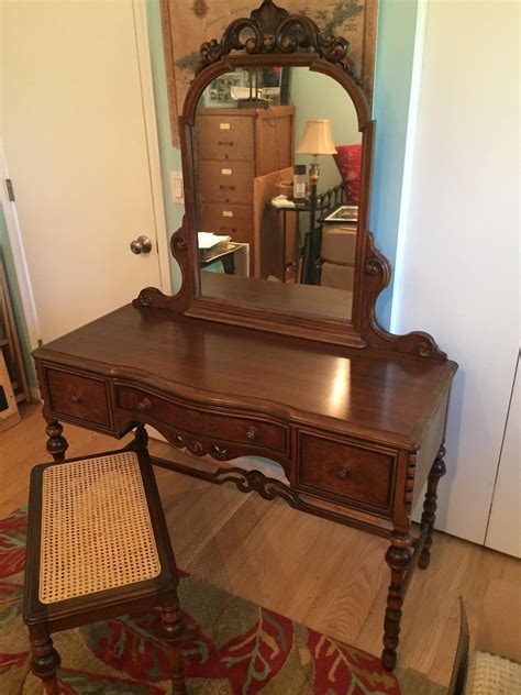 Berkey Gay 9 Pc Bedroom Suite InstAppraisal