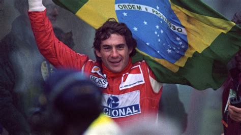 Ayrton Senna e le origini siciliane artista dona scultura alla città