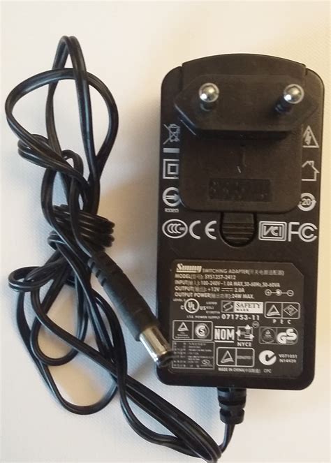 Vareza SWITCHING ADAPTER MODEL SYS1357 2412 INPUT 100 240V 1 0A MAX