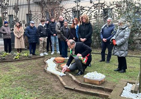 Il Giorno Della Memoria A Busto Arsizio Varesenews Foto