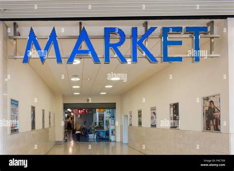 Entrance to Luton's Market in The Mall, The Mall Shopping Centre, Luton ...