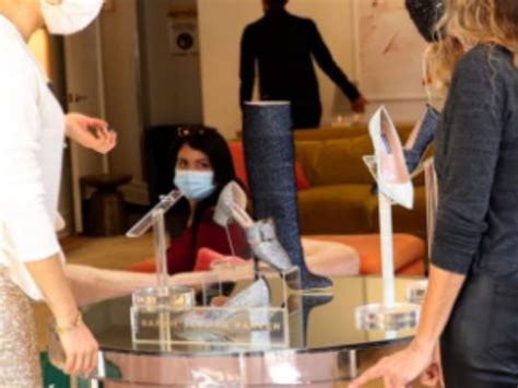 Viviendo Su Propio Sex The City Irina Baeva Se Fue De Compras Con Sarah Jessica Parker