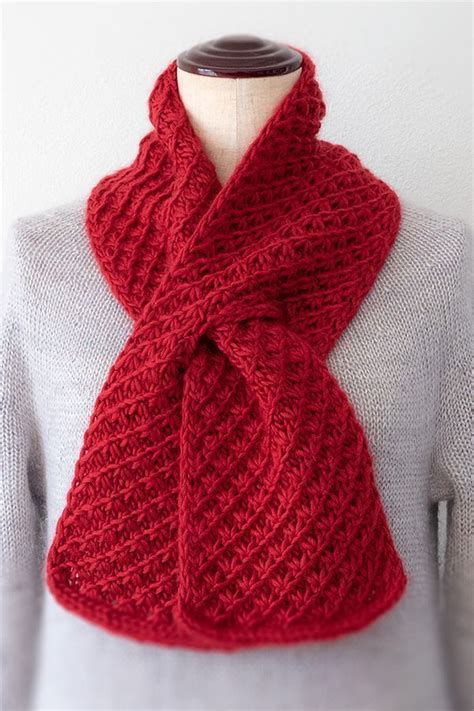 Self Fastening Flower Scarf Free Knitting Pattern Freepattern