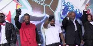 Busty Blowbang Babe Sucks Tnaflix