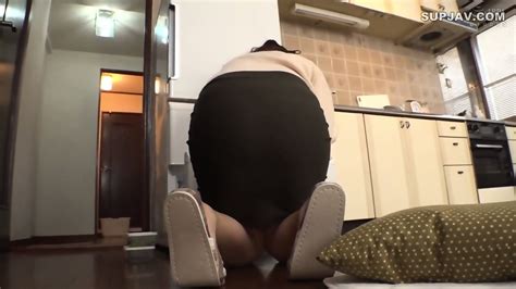 Esposas Japonesas Folladas Por J Venes Japoneses Que Est N Cachondos Por Su Culo De Milf Y