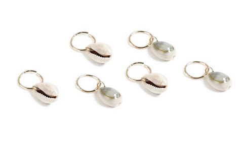 15 Chic Seashell Accessories You Can Shop Right Now Previewph