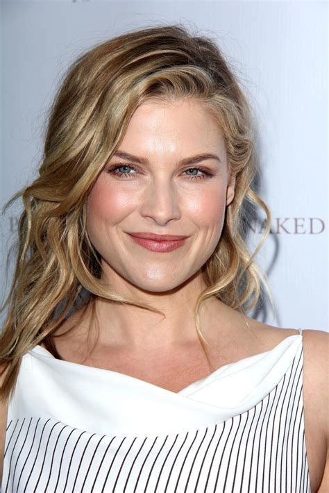 Los Angeles De Mayo Ali Larter En El Evento De Apertura De La