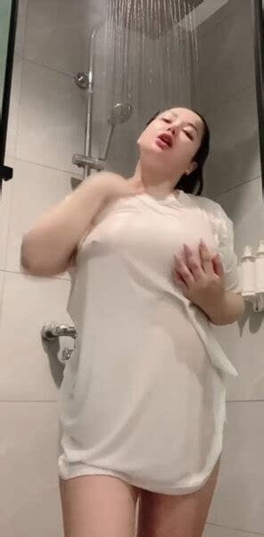 SEXY AND HOT 321 Bandicam 2022 05 26 13 47 32 671 Porn Pic