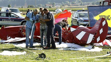 Friesach Absturz bei Flugshow vor Zusehern Kärntner Pilot tot