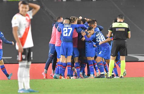 Tigre dio un golpe Monumental y eliminó a River de la Copa de la Liga