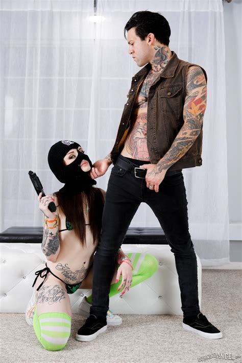Punk Girl Chloe Carter Takes Off Her Ski Mask While Having Sex In Long Socks CoedCherry