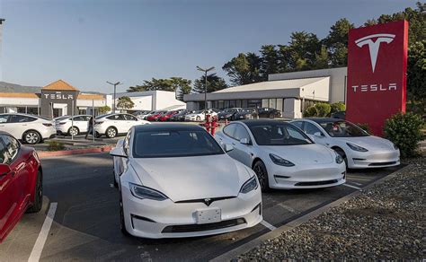 Tesla captures U.S. luxury crown | Automotive News