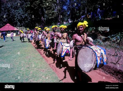 Dollu kunitha hi-res stock photography and images - Alamy