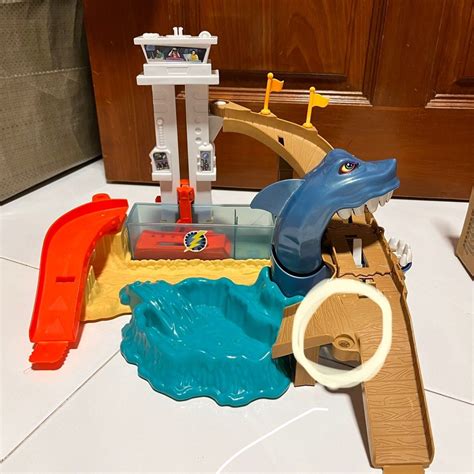 Hot Wheels Color Shifters Sharkport Showdown Trackset Hobbies Toys Toys Games On Carousell