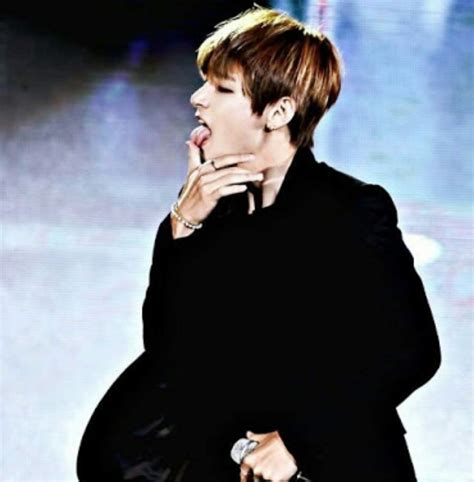 Bts Hot And Sexy Kim Taehyung Army S Amino