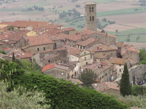 Cortona, Italy | Italy, Tuscany, House styles
