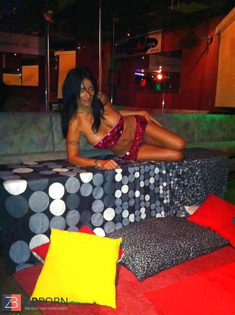 Italian Mummy Laura ZB Porn