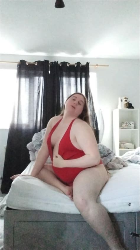 My Enormous Bbw Curves In A Sexy Red Singlet Pics Xhamster