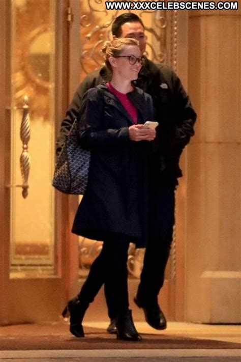 Reese Witherspoon Beverly Hills Hotel Beautiful Hot Posing Hot Babe Nude Celebrities Mobile