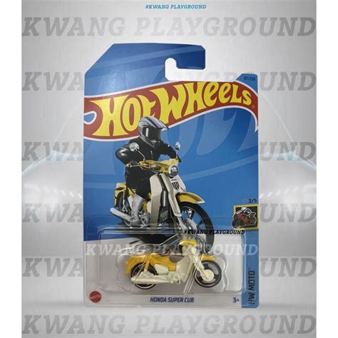 Xe mô hình Hot Wheels basic Honda super Cub vàng Shopee Việt Nam