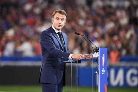 Emmanuel Macron et le pape François au Vélodrome France Marseille