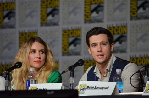 FALLING SKIES Comic-Con Panel Photos | Seat42F