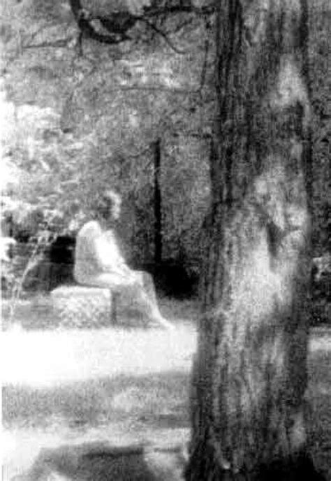 The Creepiest Real Ghost Photos Ever Taken