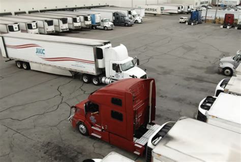 Industry Leader Advocates For Proven Technology Over Electric Semis In The Trucking Sector