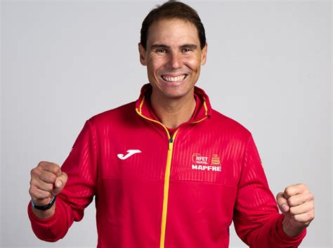 Watch Rafael Nadal Trains In National Jersey