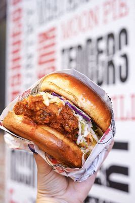 MONROES HOT CHICKEN Updated August Photos Reviews W Jefferson St