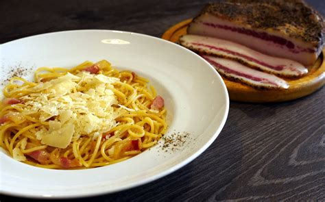 Spaghetti Carbonara Pasta Otro Mondo Restaurante Pizzería